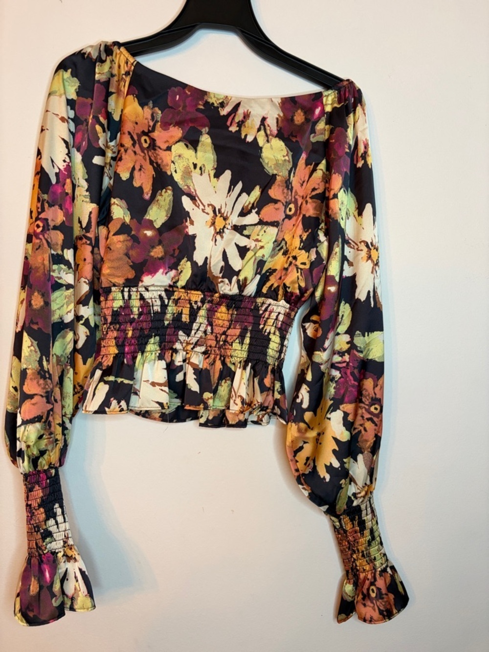 WAYF Floral Smocked Crop Top – XS 🌸✨ NWT - Picture 5 of 5